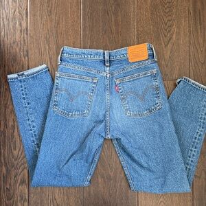 Levis | Wedgie Jeans